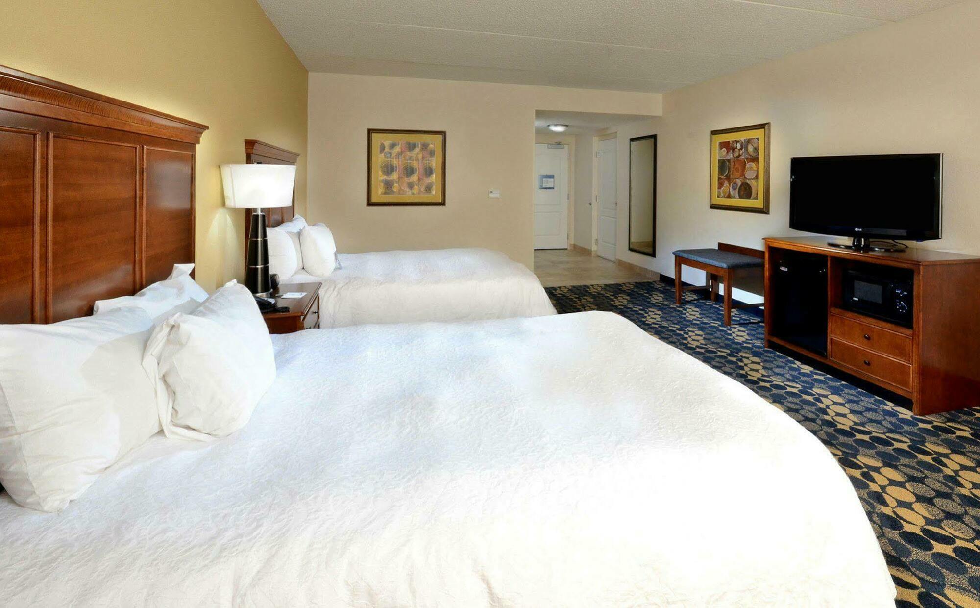 Hampton Inn & Suites Хантерсвилл Экстерьер фото